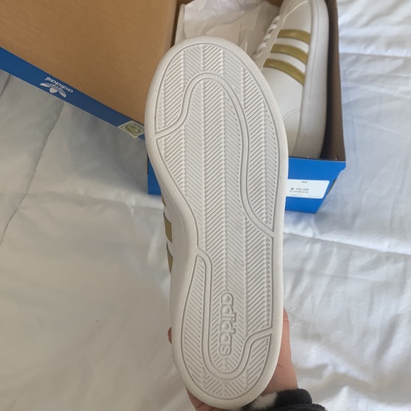 Adidas originals gold stripe - Picture 2 of 7